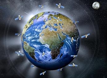 Verteilung der Satelliten auf ihren Umlaufbahnen um die Erde